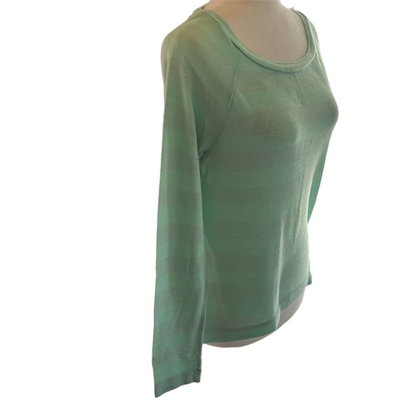 Mossimo Supply High/Low Metallic Striped Top Junior's Size M - Picture 5 of 11